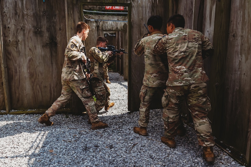 Soldiers with Bravo Company, 1st Battalion, 112th Infantry Regiment, 56th Stryker Brigade Combat Team practice various close quarter battle techniques at the live fire shoot house complex at Fort Indiantown Gap, Pennsylvania, June 10, 2025. The Soldiers conducted several iterations to practice movement while firing live rounds. (U.S. Army National Guard photo by Staff Sgt. Jonathan Campbell)