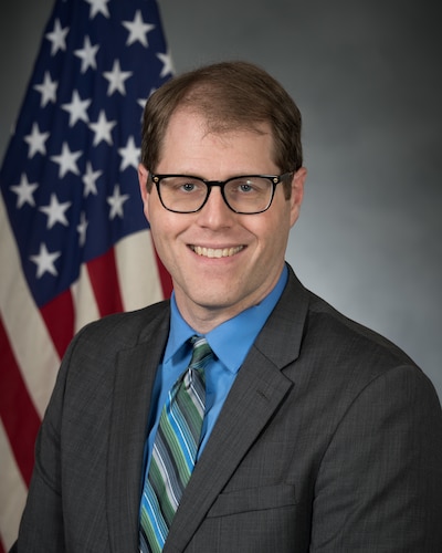 Dr. Robert Hutchinson official photo
