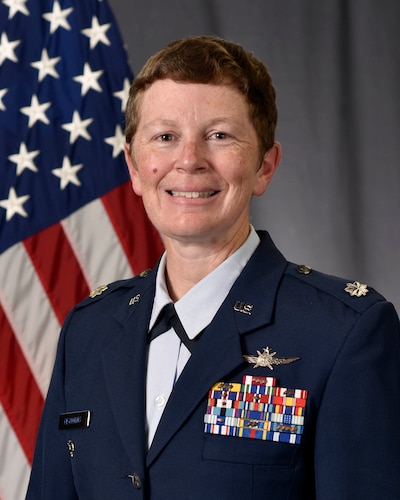 Lt Col Rachel Reynolds official photo