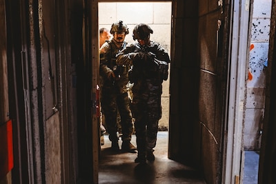 Pennsylvania Guard Soldiers Train at Live-Fire Shoot House