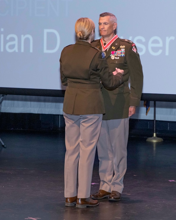 In a Change of Command Ceremony held on July 11, at the Crosstown Concourse Theater in Memphis, Col. John L. Morrow assumed command of the U.S. Army Corps of Engineers Memphis District.  Mississippi Valley Division Commander and Mississippi River Commission President Maj. Gen. Kimberly A. Peeples presided over the ceremony. 

The change of command ceremony is a military tradition that formally signifies the transfer of authority and responsibility from one commanding officer to another, symbolized through the passing of the unit’s colors or flag.