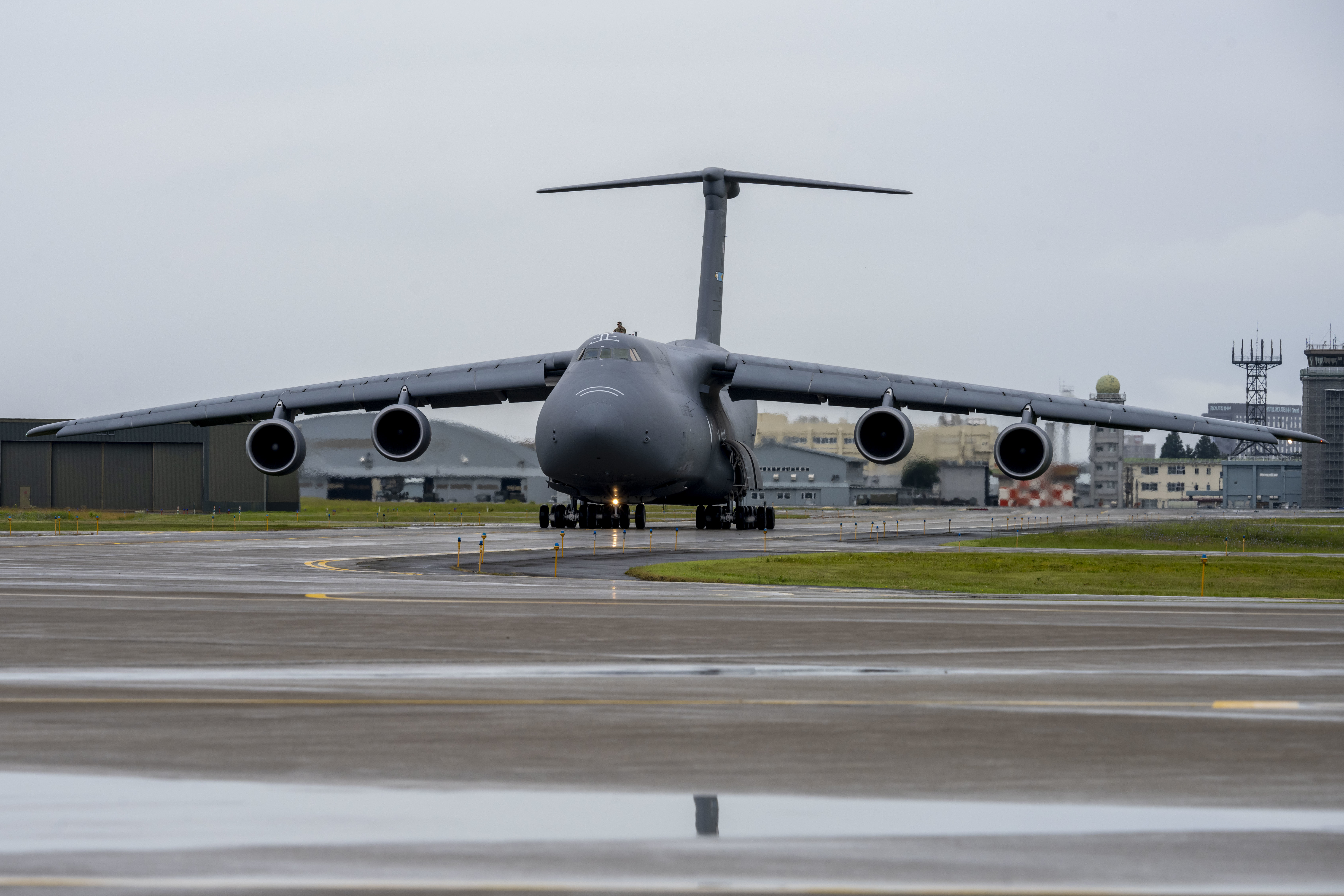 C-5M Super Galaxy Unloads Cargo During REFORPAC 2025