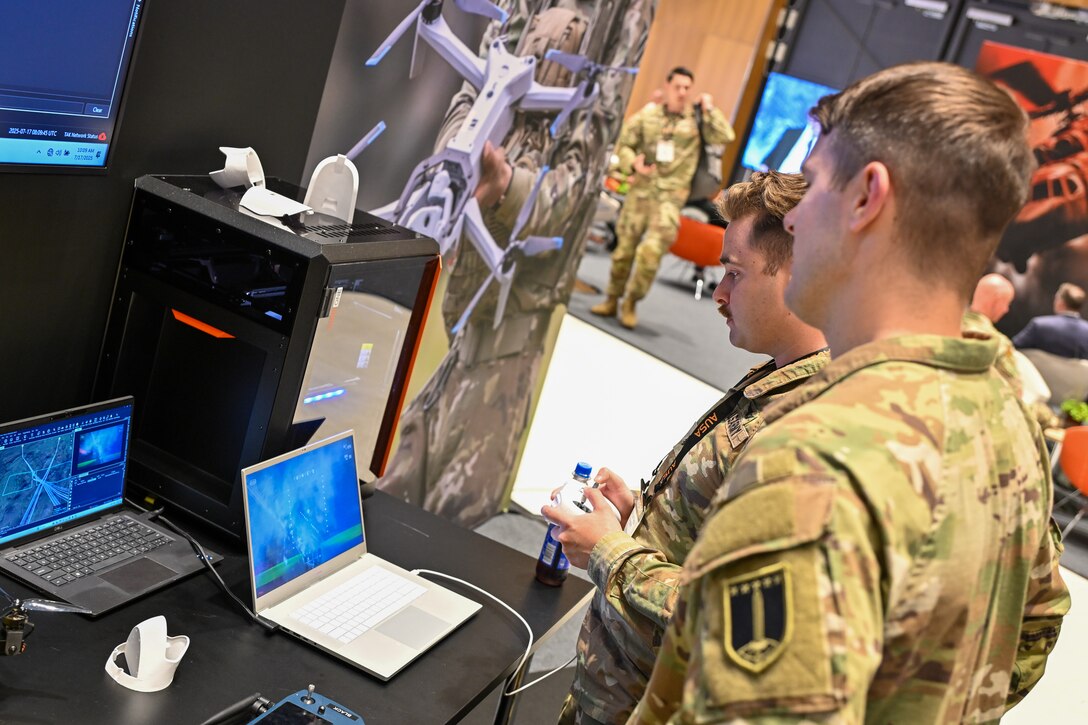Soldiers Highlight Innovation and Capability During LANDEURO