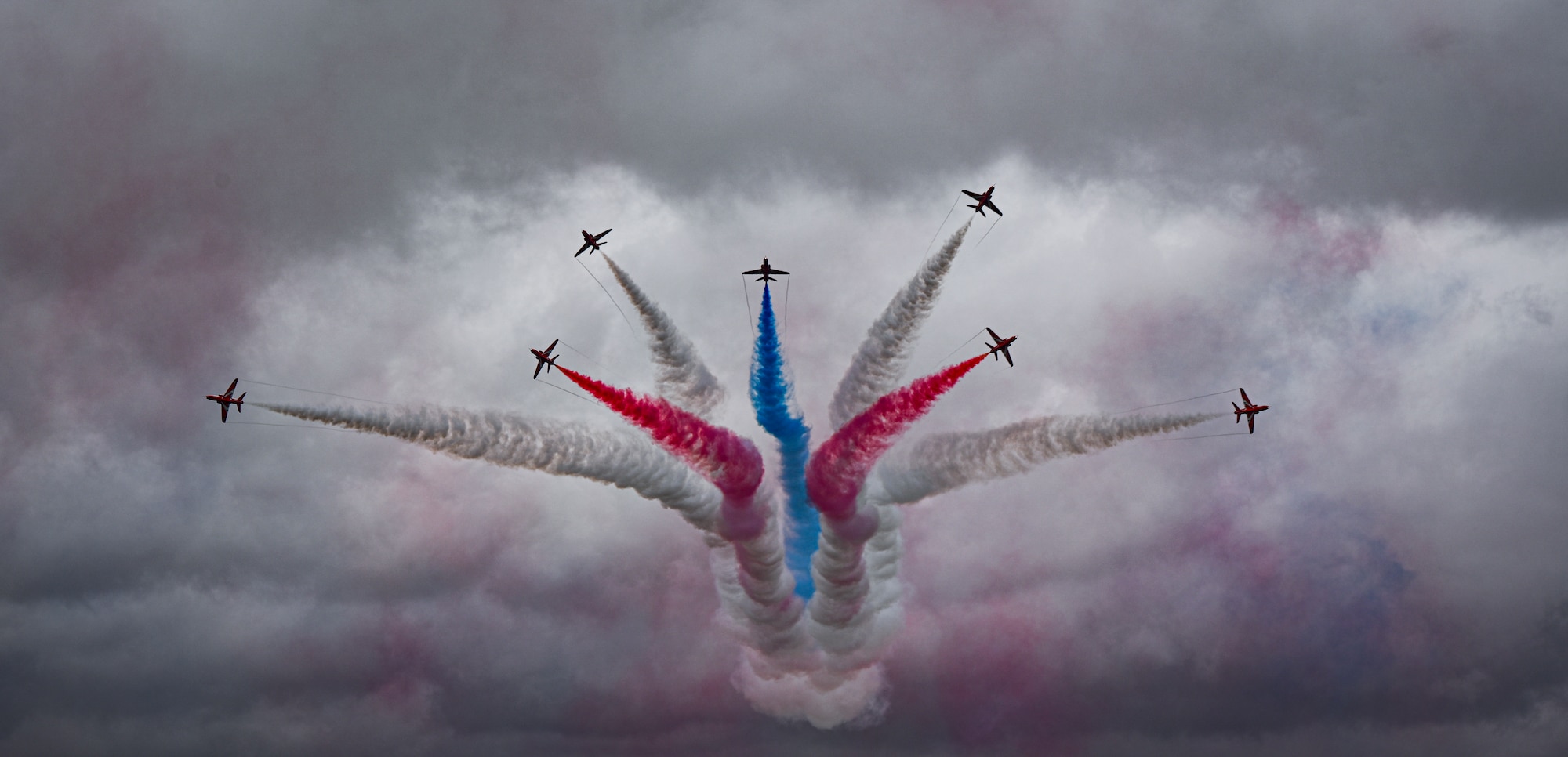 Acrobatic flight demonstration.