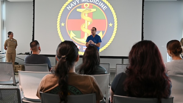 FORT LAUDERDALE, Fla. (July 12, 2025) Dr. Joshua Lenchus, a doctor of osteopathic medicine and Nova Southeastern University alumnus, speaks with participants of the “Top Doc” event held at his alma mater’s Fort Lauderdale campus. Navy Medicine and Navy Recruiting Command partnered with NSU to launch “Top Doc,” a national initiative connecting local medical professionals, educators, and students while highlighting Navy Medicine’s capabilities and career opportunities. (U.S. Navy Photo by Mass Communication Specialist 1st Class Natalia Murillo)
