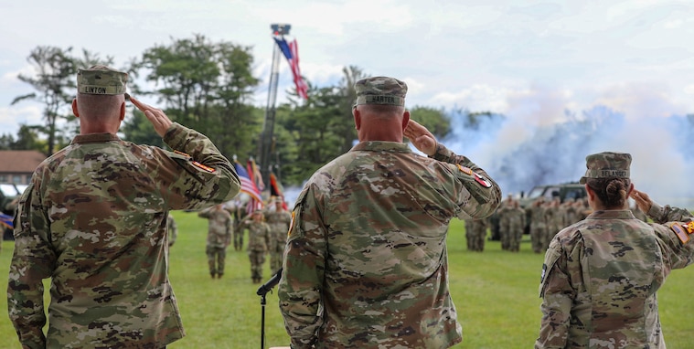 Outgoing commanding general of Army Reserve's 99th Readiness Division culminates military career where it began