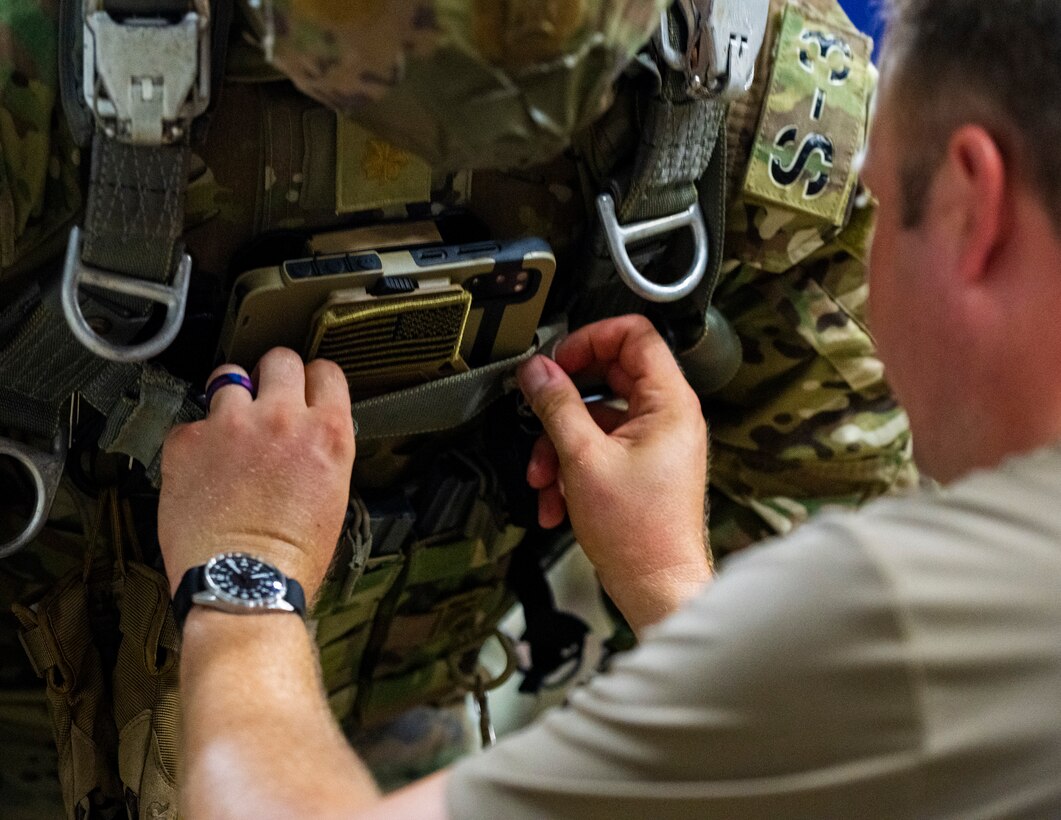 US, Turkish paratroopers launch Agile Spirit 25 with joint airborne operation