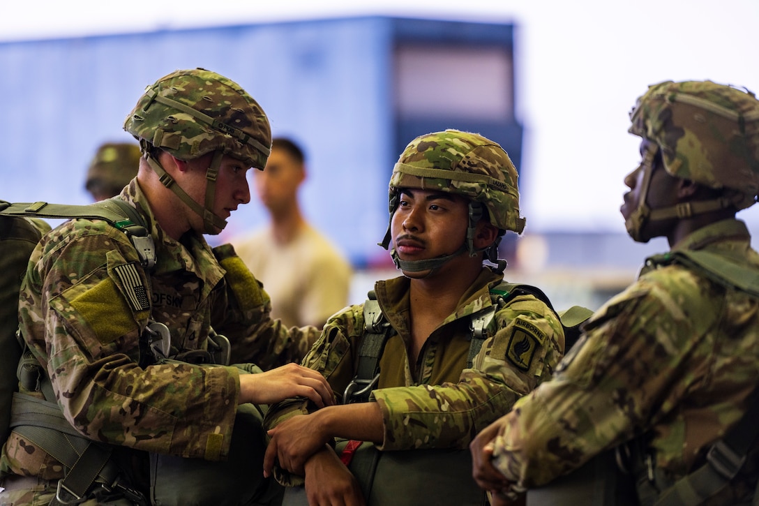 US, Turkish paratroopers launch Agile Spirit 25 with joint airborne operation