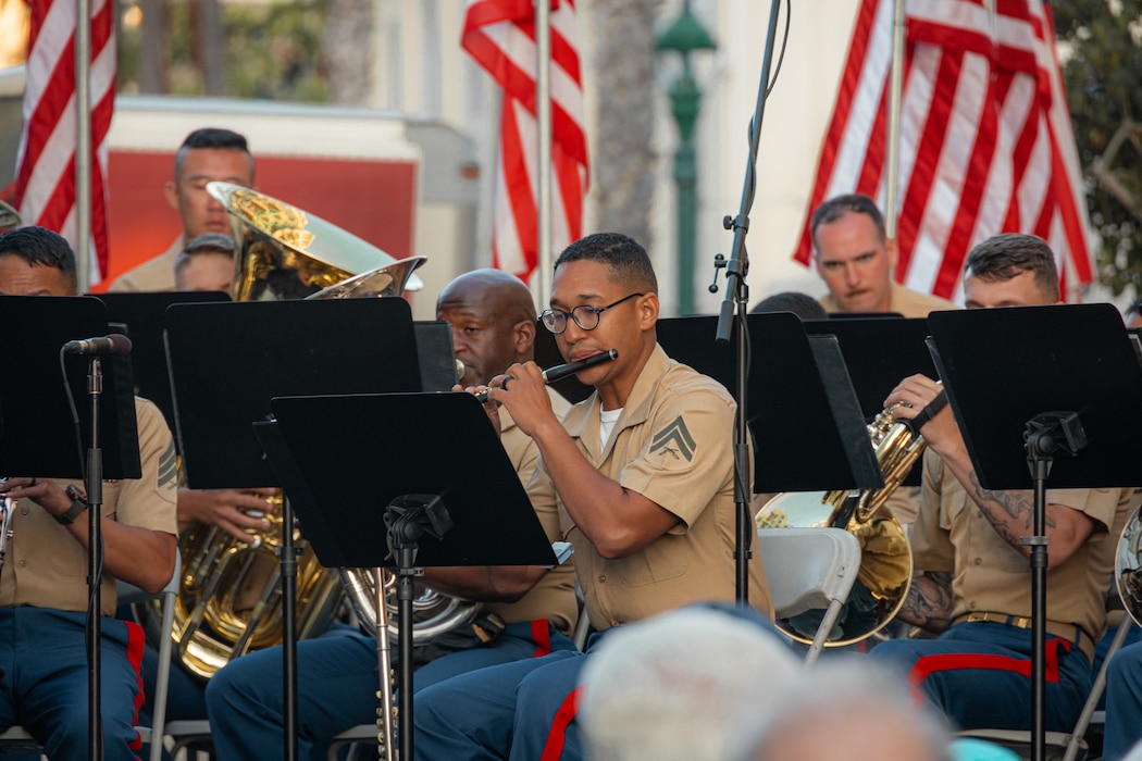 U.S. Marine Corps photo by Cpl. Alexandra M. Earl
