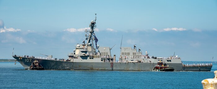 The Arleigh Burke-class guided-missile destroyer USS Gravely (DDG 107) returns to Naval Station Norfolk, June 9, following a three-month deployment to U.S. Northern Command’s area of responsibility. Gravely deployed under USNORTHCOM’s maritime homeland defense authorities with a U.S. Coast Guard Law Enforcement Detachment (LEDET) embarked to enable maritime interdiction missions to prevent the flow of illegal drugs, illegal migration and other illegal activity. USNORTHCOM is working together with the Department of Homeland Security to provide additional military forces and capabilities to secure the southern border. (U.S. Navy Photo by Mass Communication Specialist 2nd Class Derek Cole)