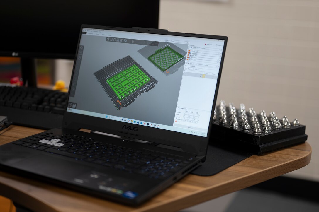 Laptop device