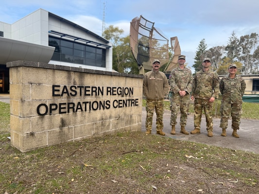Group Photo of Western Air Defense members at the Eastern Region Operations Centre, 3CRU CRC Building, RAAF BASE WILLIAMTOWN, New South Wales, Australia, July 15, 2025.