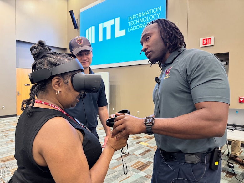 Vicksburg Fire Department assists with VR headset