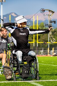 U.S. Army Retired Spc. JP Lane aims at his target during the archery event at the 2025 Department of Defense Warrior Games, Colorado Springs, Colorado, July 25, 2025.
