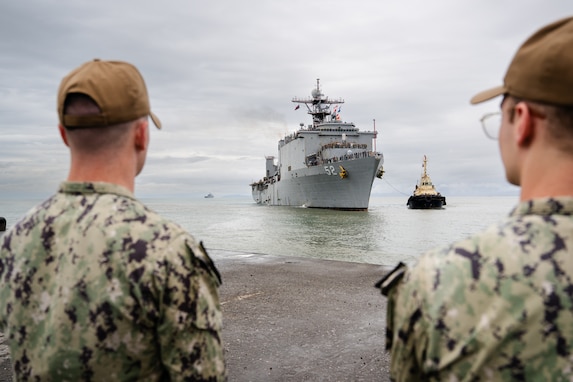 LAE, Papua New Guinea (July 26, 2025) – The Harpers Ferry-class amphibious dock landing ship USS Pearl Harbor (LSD 52) arrives in Lae, Papua New Guinea, in support of Pacific Partnership, July 26, 2025
