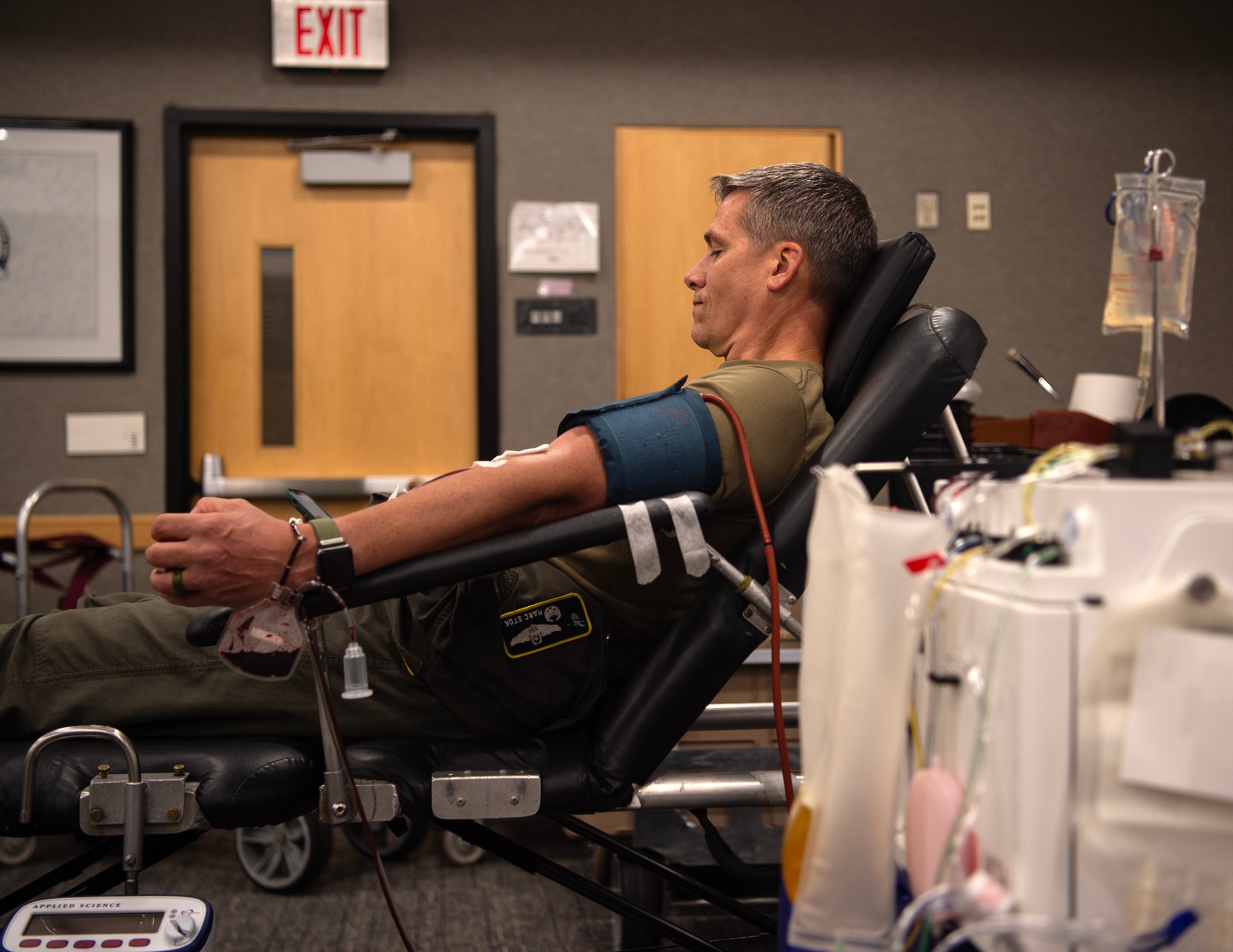 U.S. Air Force Airmen from the 133rd Airlift Wing donate blood in St. Paul, Minn., July 25, 2025.