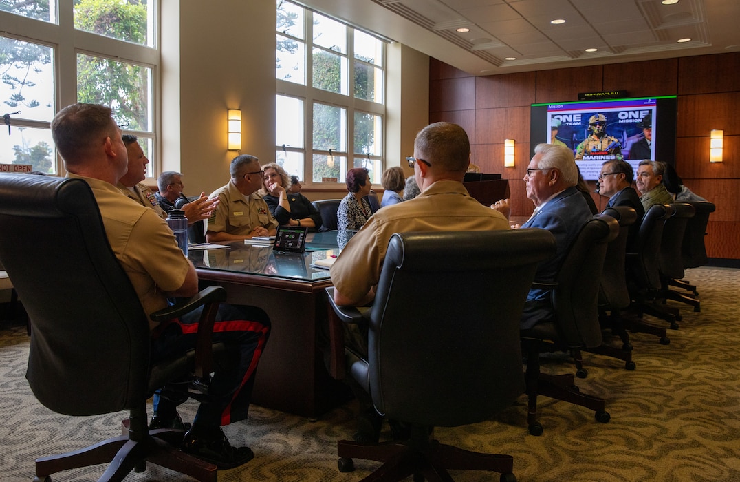 SDMAC Visits MCRD San Diego