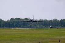 A 9th Reconnaissance Wing U-2 Dragon Lady piloted by Lt Col GOGO, 9th Reconnaissance Wing inspector general, approaches the runway in Oshkosh, Wisconsin, July 20, 2025.