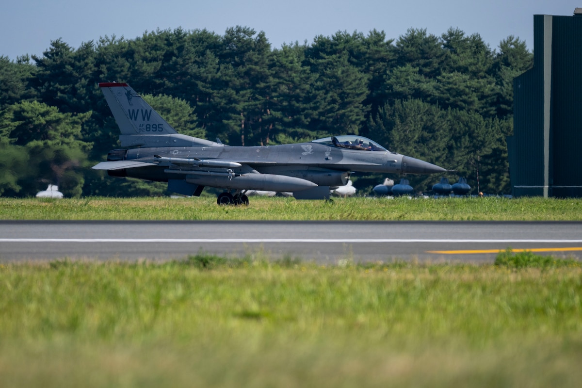 A U.S. Air Force F-16C Fighting Falcon assigned to the 35th Fighter Wing taxis onto the flight line during exercise Resolute Force Pacific (REFORPAC) 2025 at Misawa Air Base, Japan, July 22, 2025.