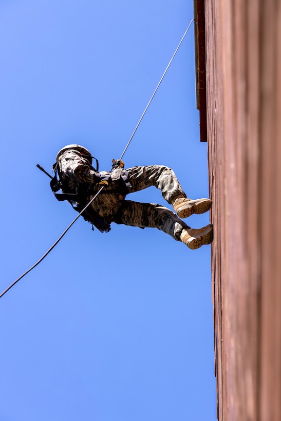 2/23 Marines teach and conduct MOUT Techniques with ROK Marines | Day 1