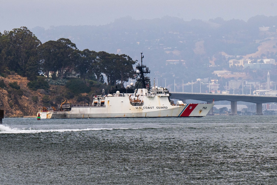 U.S. Coast Guard Cutter Stratton (WMSL 752) transits the San Francisco Bay after crossing under the Bay Bridge during the ship's return to its Alameda, California, July 30, 2025. National security cutters are 418-feet long, 54-feet wide, and can hold a crew of up to 170. (U.S. Coast Guard photo by Petty Officer 3rd Class Austin Wiley)