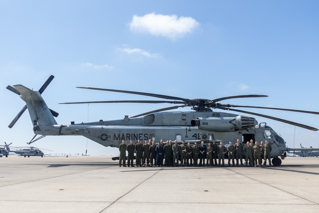 Deputy Commandant for Aviation visits 3rd Marine Aircraft Wing