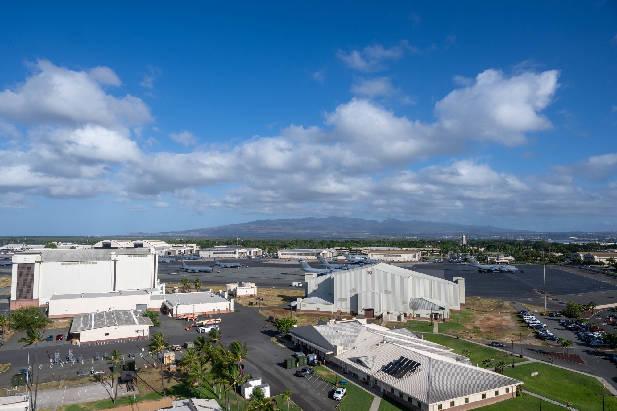 Photo of flightline at Joint Base Pearl Harbor-Hickam.