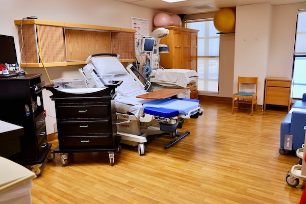 A newly revitalized inpatient room at Naval Hospital Twentynine Palms offers a modern, comfortable space designed to support high-quality care for patients and their families. The room is part of the hospital’s revitalized Multi-Service Ward, which officially reopened during a ribbon-cutting ceremony on May 29 (U.S. Navy photo by Christopher C. Jones, NHTP/NMRTC Twentynine Palms public affairs officer).