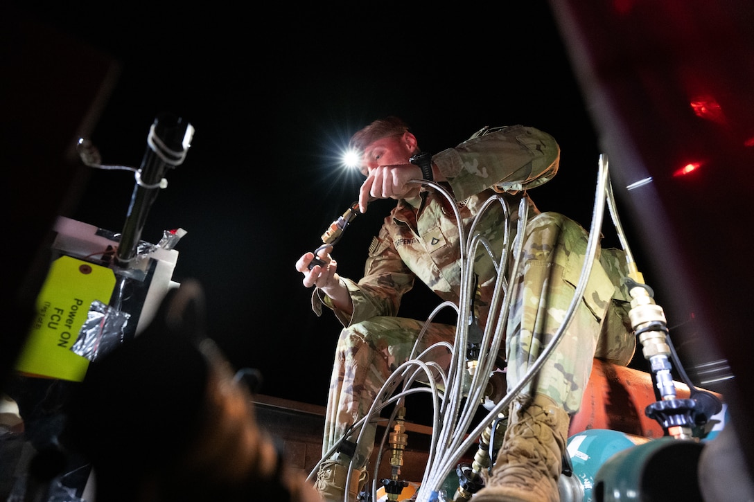 Soldiers Experiment with High Altitude Balloons during Arcane Thunder