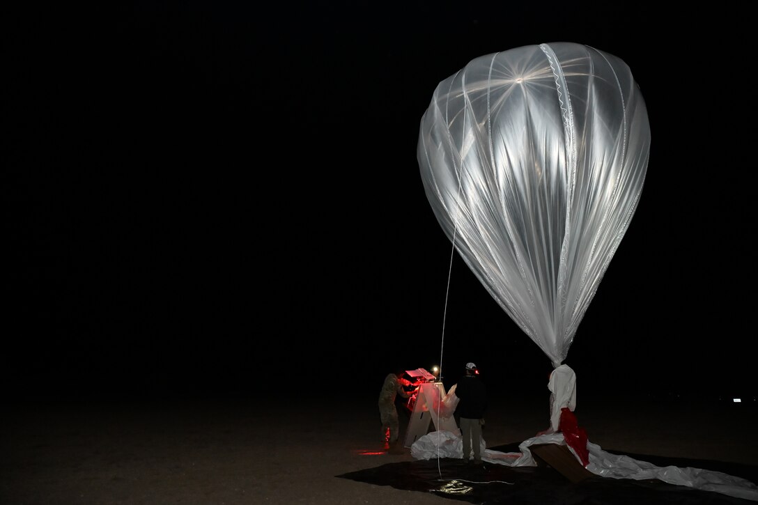 Soldiers Experiment with High Altitude Balloons during Arcane Thunder