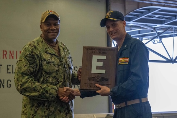 USS America Earns Fifth Consecutive Battle Effectiveness Award
