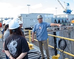Picture of people in shipyard