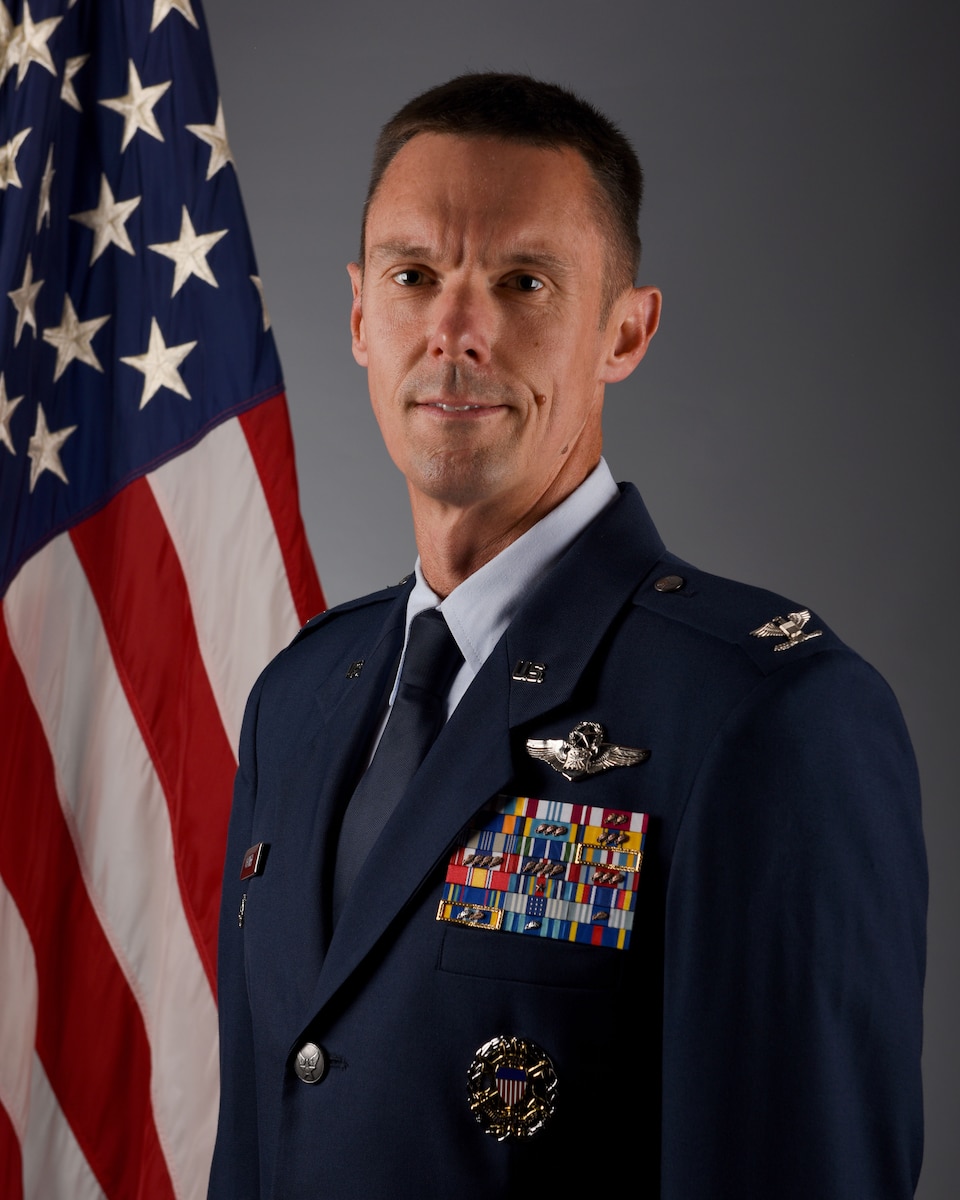 COLONEL MARK A. CRAMER Bio Photo