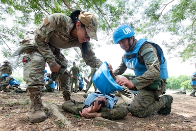 Hawaii Guard, Philippine Armed Forces Unite for Medical Exchange