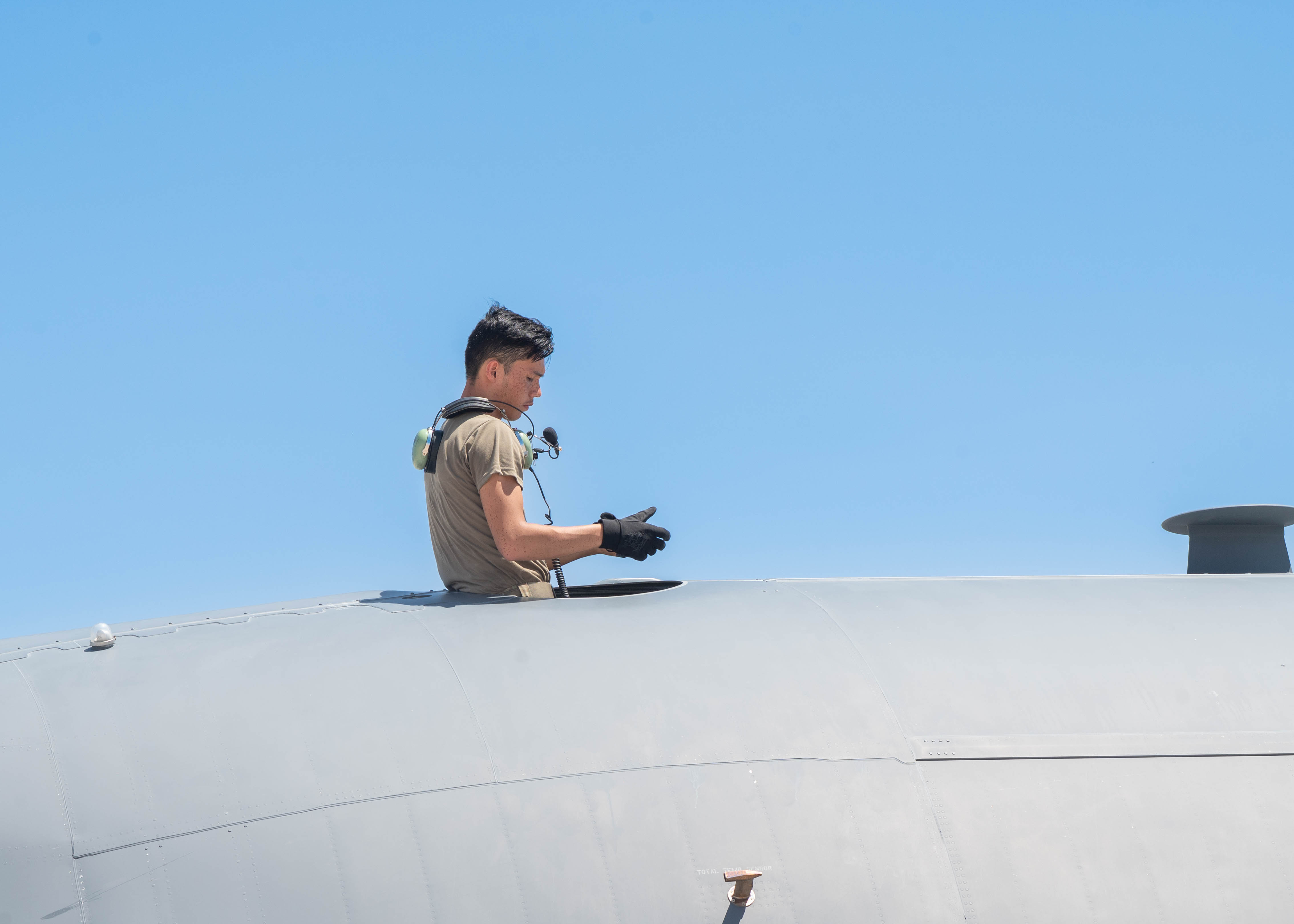 79th RGS Aircraft Recovery and through-flight maintenance > Davis ...