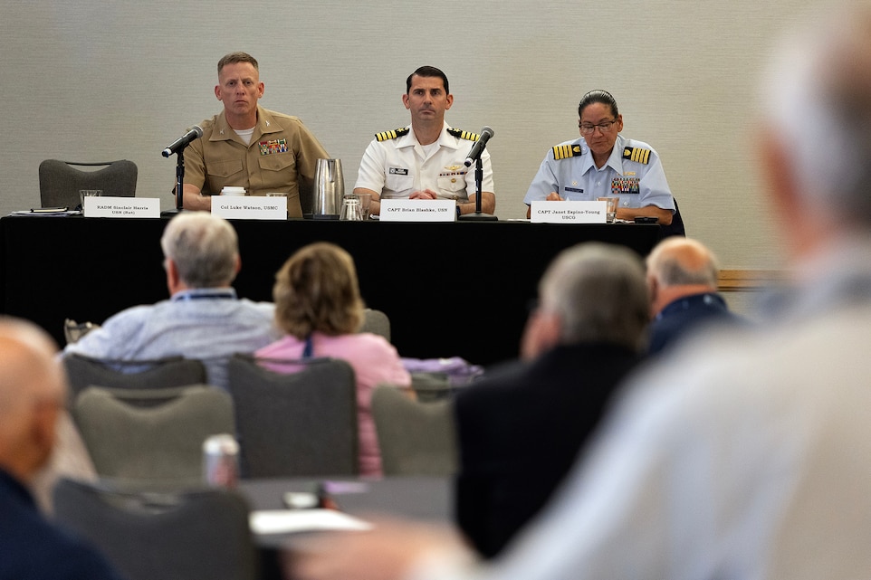 Marine Colonel Emphasizes Maritime Readiness, Partnerships at Navy League Convention