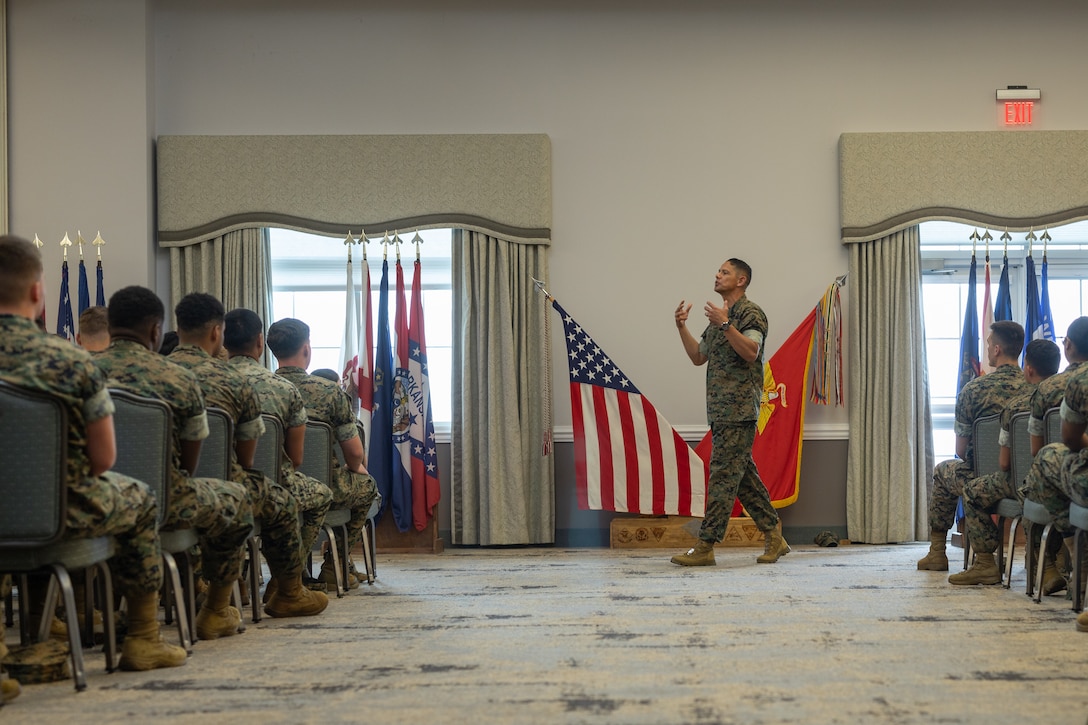 Ruiz visited 2nd MAW to discuss topics including Headquarters Marine Corps initiatives and leadership. (U.S. Marine Corps photo by Lance Cpl. Mya Seymour)