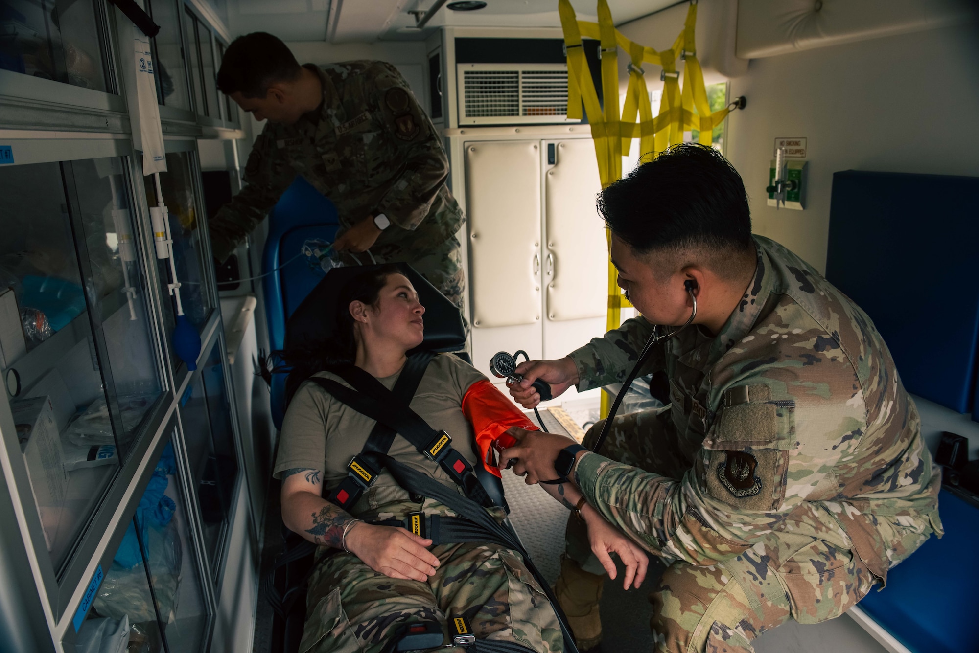 U.S. Air Force flight and operation medical technicians assigned to the 86th Operational Medical Readiness Squadron simulate a clinical care scenario at Ramstein Air Base, Germany, June 3, 2025. The 86th OMRS has seven flights to include the flight medicine office, who ensure Airmen receive proper clinical care. (U.S. Air Force Senior photo by Airman Sabrina Fuller-Judd)