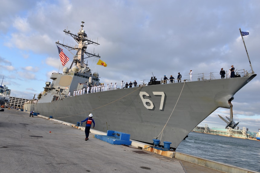 USS Cole Relieves USS Gravely, Assumes Southern Border Mission