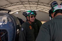 U.S. Marine Corps Deputy Commandant for Aviation visits VMA-223 and flies in a TAV-8B Harrier II jet