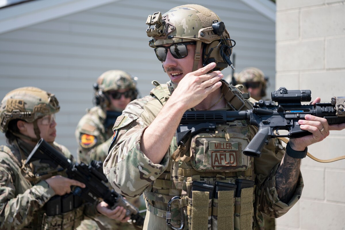 米軍　 250605-Z-MF014-1018.JPG