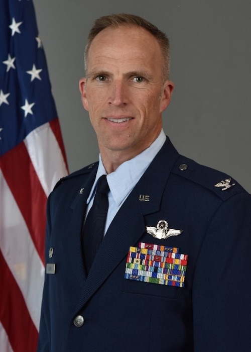 Official photo of Col.