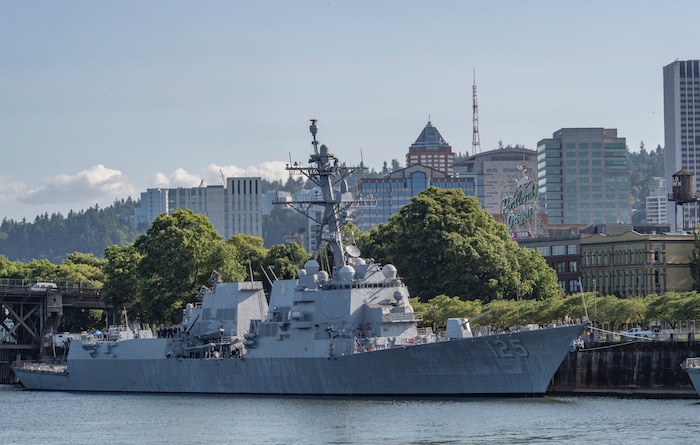 PORTLAND, OREGON (June 3, 2025) – The  Arleigh Burke-class guided missile destroyer USS Jack H. Lucas (DDG 125) arrives for Portland Fleet Week during the 118th Rose Festival, June 3, 2025.  Portland Fleet Week is a time-honored celebration of the sea services and provides an opportunity for the citizens of Oregon to meet Sailors, Marines and Coast Guardsmen, as well as witness firsthand the latest capabilities of today’s maritime services. (U.S. Navy Photo by Mass Communication Specialist 2nd Class Gwendelyn L. Ohrazda)