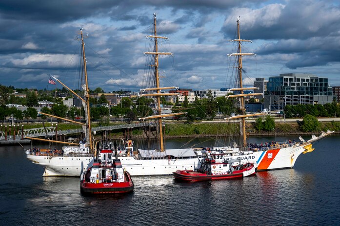PORTLAND, OREGON (June 4, 2025) – The United States Coast Guard Cutter Eagle (WIX 327) arrives for Portland Fleet Week during the 118th Rose Festival, June 4, 2025. Portland Fleet Week is a time-honored celebration of the sea services and provides an opportunity for the citizens of Oregon to meet Sailors, Marines and Coast Guardsmen, as well as witness firsthand the latest capabilities of today’s maritime services. (U.S. Navy Photo by Mass Communication Specialist Seaman Jordan Steis)