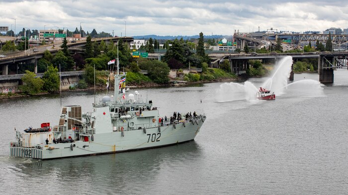 PORTLAND, OREGON (June 4, 2025) – The Kingston-class coastal defense vessel HMCS Nanaimo (MM 702) arrives in Portland, Ore., during Portland Fleet Week, June 4, 2025. Portland Fleet Week is a time-honored celebration of the sea services and provides an opportunity for the citizens of Oregon to meet Sailors, Marines and Coast Guardsmen, as well as witness firsthand the latest capabilities of today’s maritime services. (U.S. Navy Photo by Mass Communication Specialist 2nd Class John A. Miller)