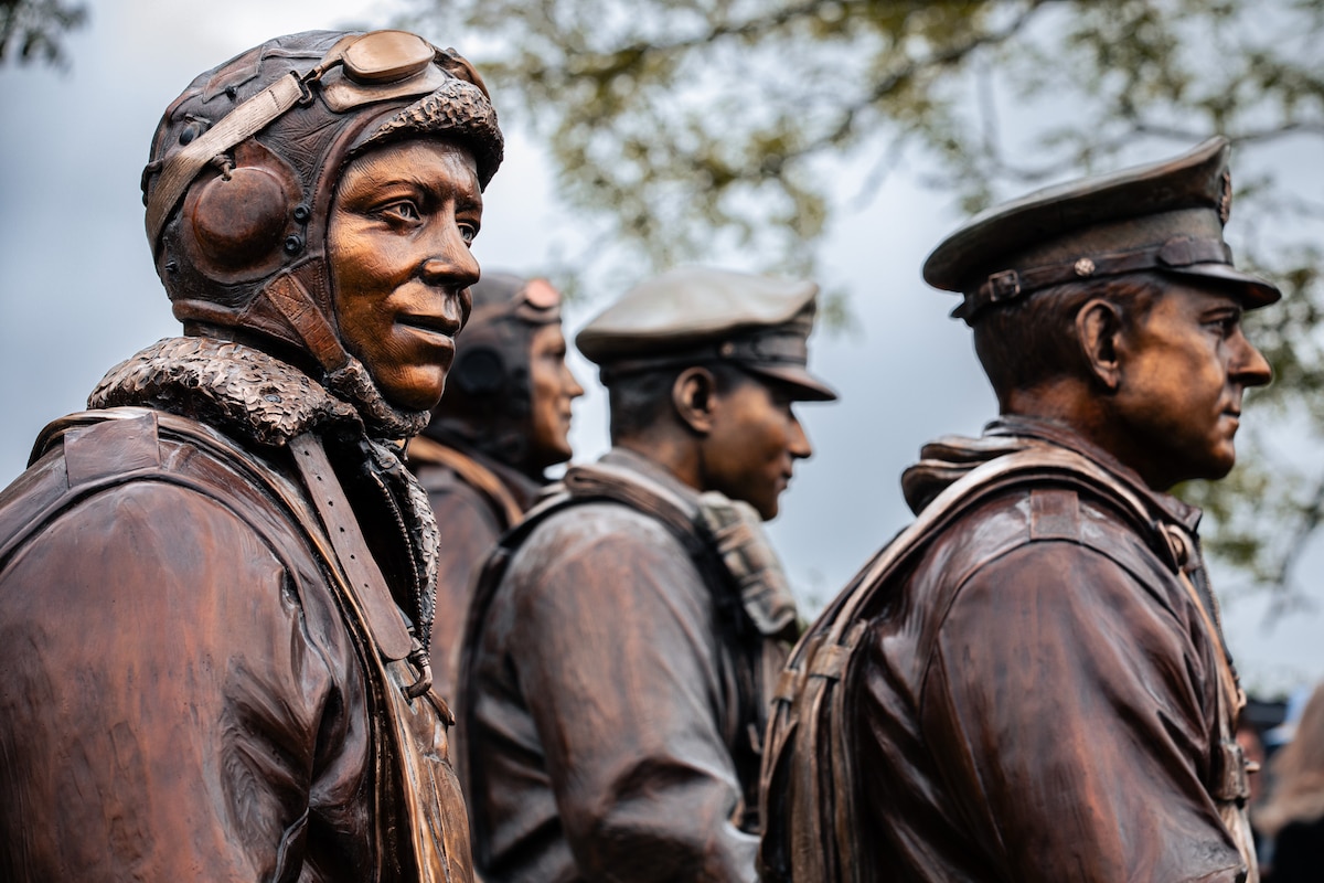 Bronze sculpture of Eighth Air Force Airmen in WWII