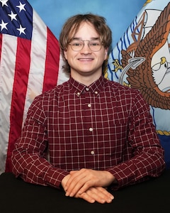 JOINT BASE SAN ANTONIO-FORT SAM HOUSTON – (June 5, 2025) – Mason Trammell, of Rockwall, Texas, a senior attending Boston University, has begun an internship through the Office of Naval Research’s Naval Research Enterprise Internship Program (NREIP) at Naval Medical Research Unit (NAMRU) San Antonio. NREIP places college and university students in the Department of the Navy laboratories where they take part in real Naval research for ten weeks during the summer. NREIP gives academically talented college students, graduating seniors, and graduate students pursuing STEM careers the opportunity to learn about Naval research and technology while receiving first-class mentoring by top scientists and engineers. Trammell, who’s majoring in biomedical engineering, applied to become a better scientist by further developing his skills in the field as well as gaining an improved understanding of industry functions and methods. Navy Medicine Research & Development (NMR&D) makes use of multiple channels to recruit and retain critical U.S. Navy medical support personnel. The research commands reach out to the next generation of scientists through conferences, STEM events, internships and career days, and support recruiting efforts early in undergraduate and graduate programs. NAMRU San Antonio, part of NMR&D, conducts gap-driven combat casualty care, craniofacial, and directed energy research in support of Navy, Marine Corps and joint U.S. warfighter health readiness and lethality while engaged in routine and expeditionary operations. (U.S. Navy photo by Burrell Parmer, NAMRU San Antonio Public Affairs/Released)