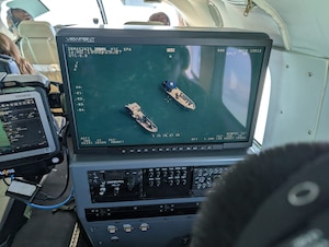 Monitor shows boats