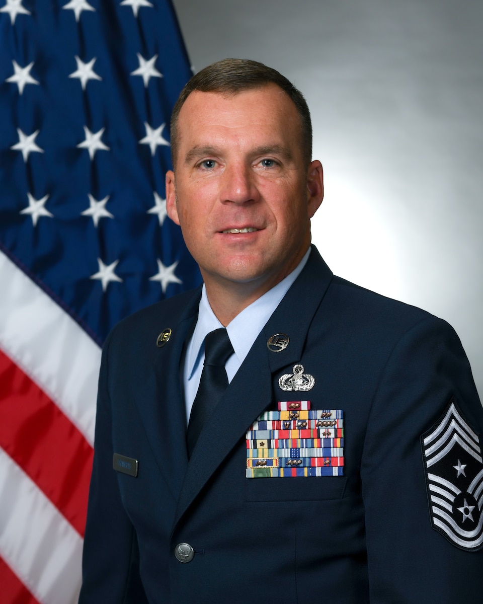 A portrait of a military member in service dress