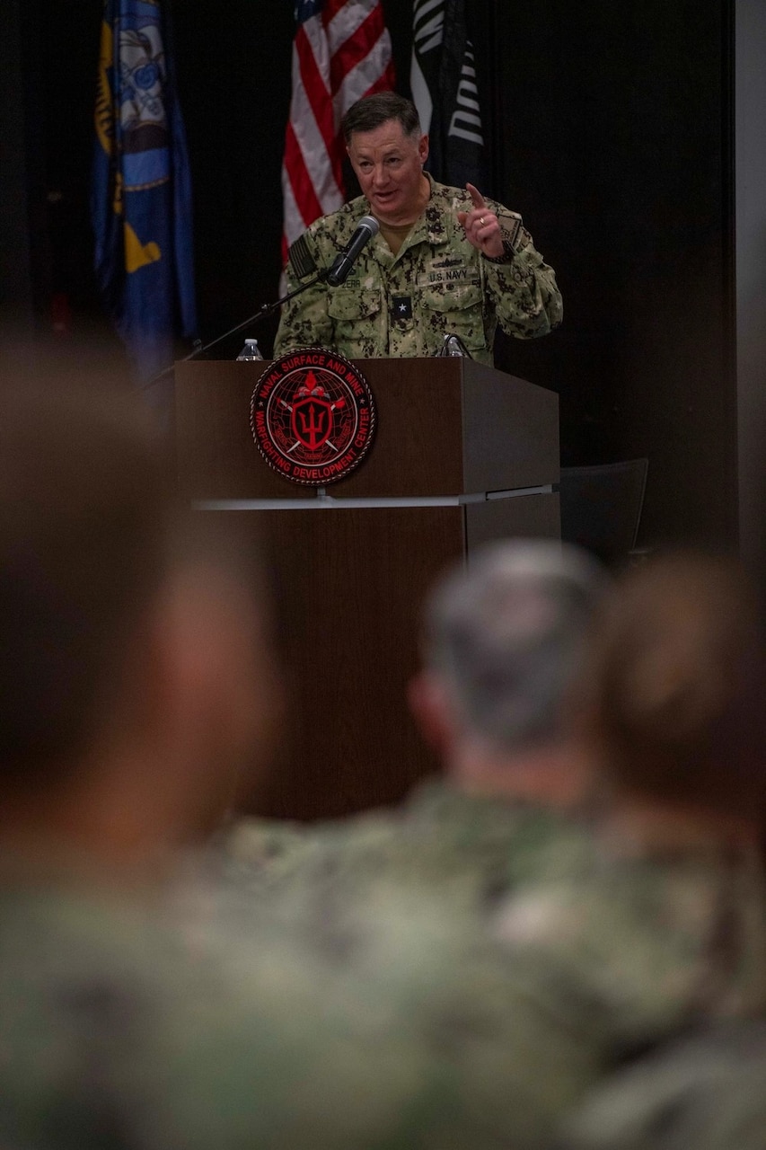 Naval Surface and Mine Warfighting Development Center Celebrates 10 Year